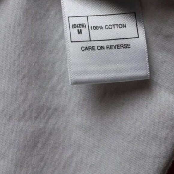 Disneyland Hong Kong White & Gold Foil Minnie Mouse TEE M - Picture 9 of 9